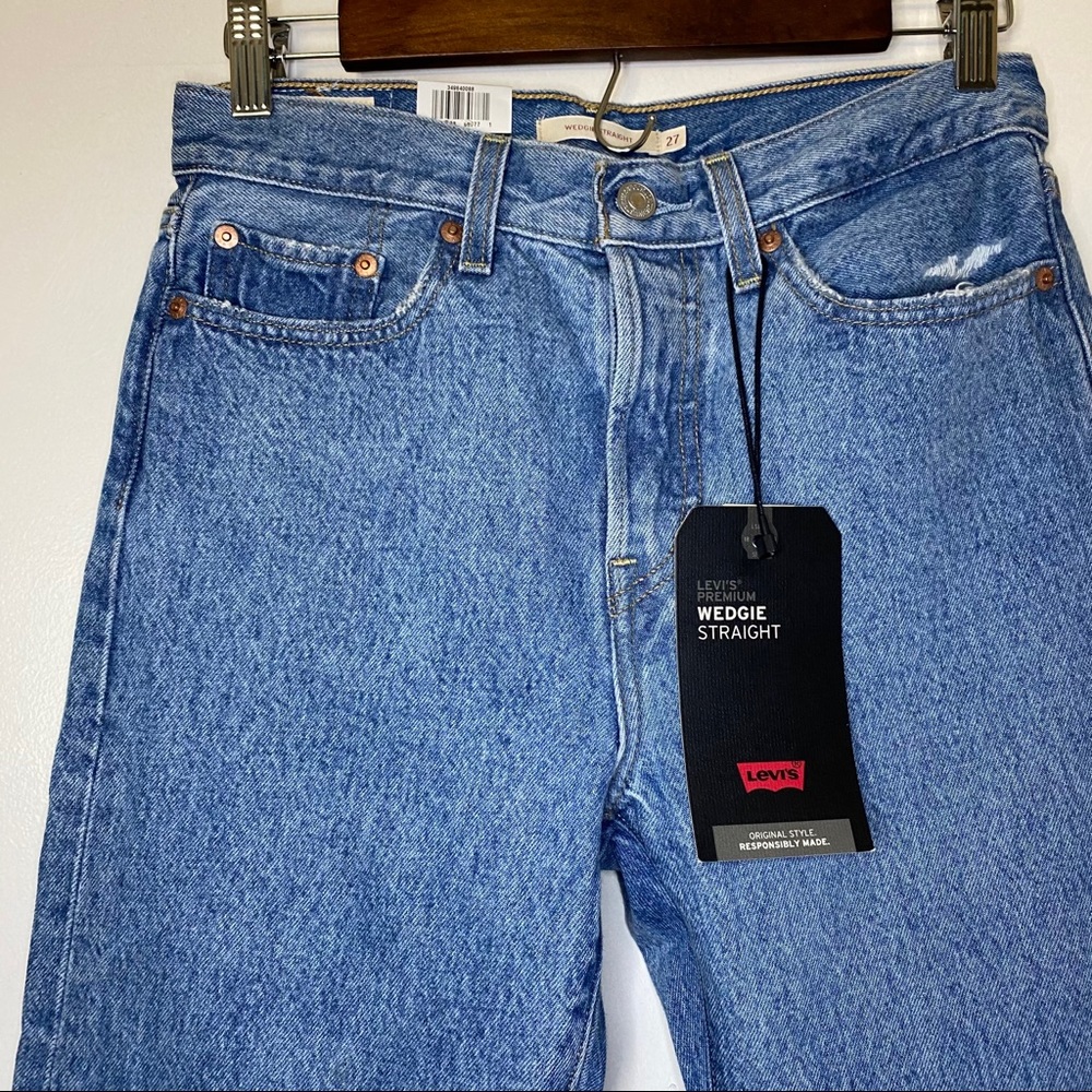 Levi’s Wedgie Straight Jeans - Picture 6 of 7